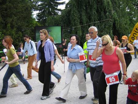 Soproga predsednika Barbara Miklič Türk se je udeležila 5. Delovega dobrodelnega ženskega teka